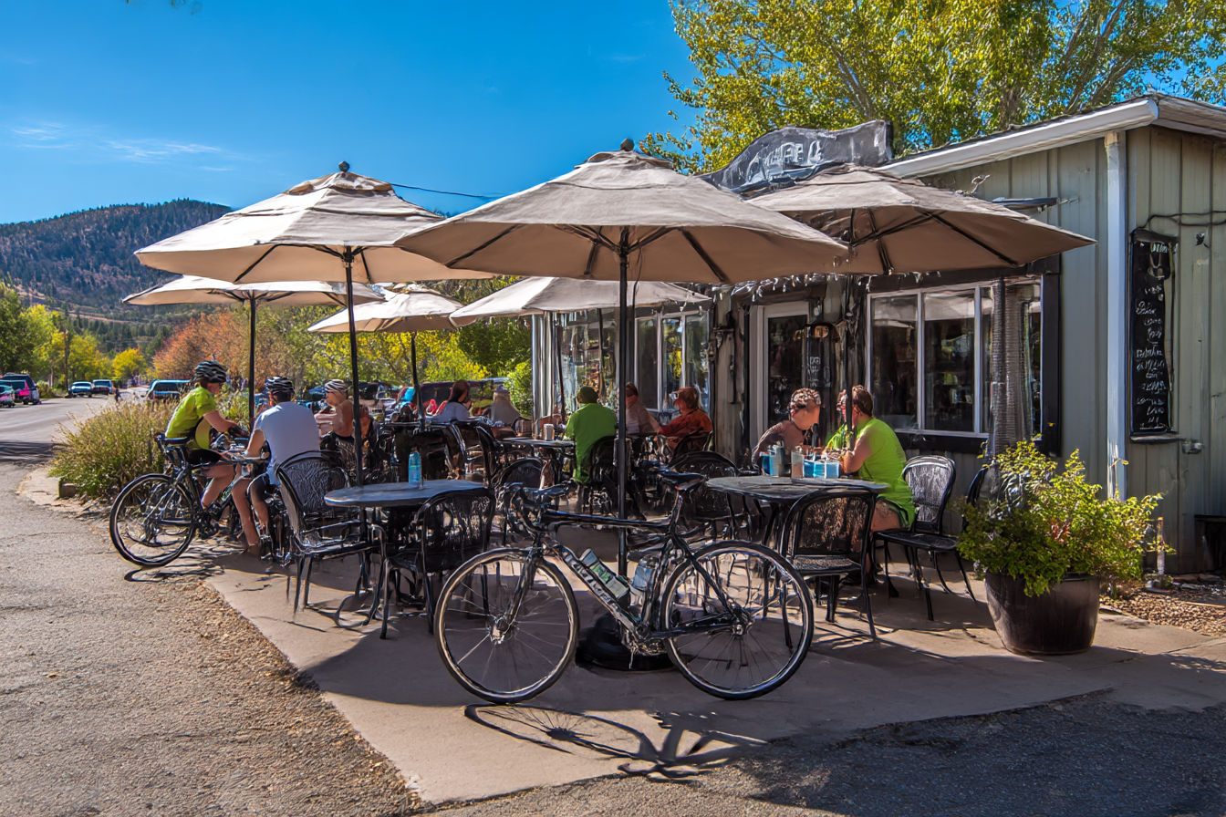 MoJoe's Trailside Cafe